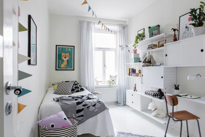 Узкая детская комната (38 фото): расстановка мебели и идеи дизайна