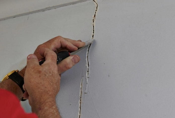Чем опасны трещины в стене и как их заделать? – инструкции для разных типов поверхностей