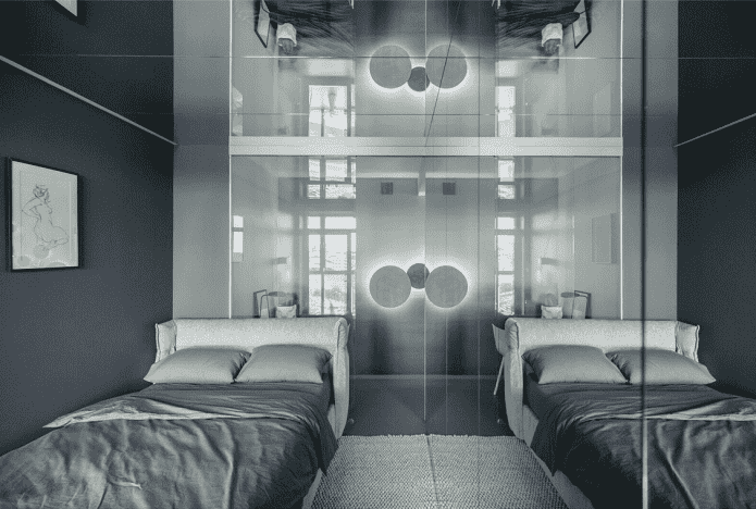 [60+ фото] Зеркало в спальне: правила расположения по фен-шуй, дизайн, декор и цвет рам