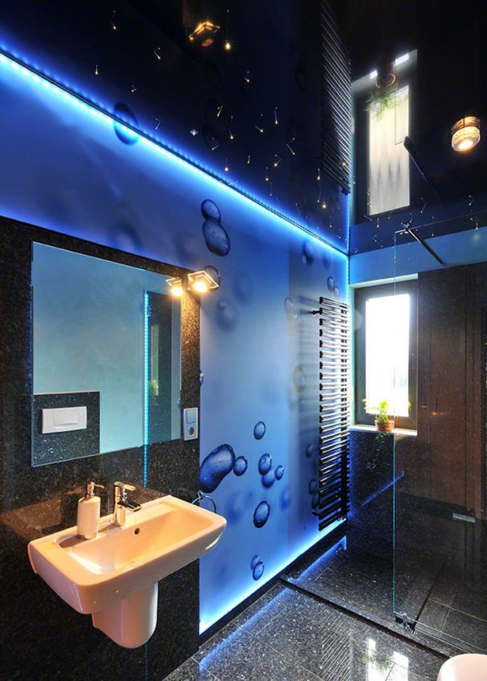Натяжной потолок в ванной: фото, виды и идеи дизайна