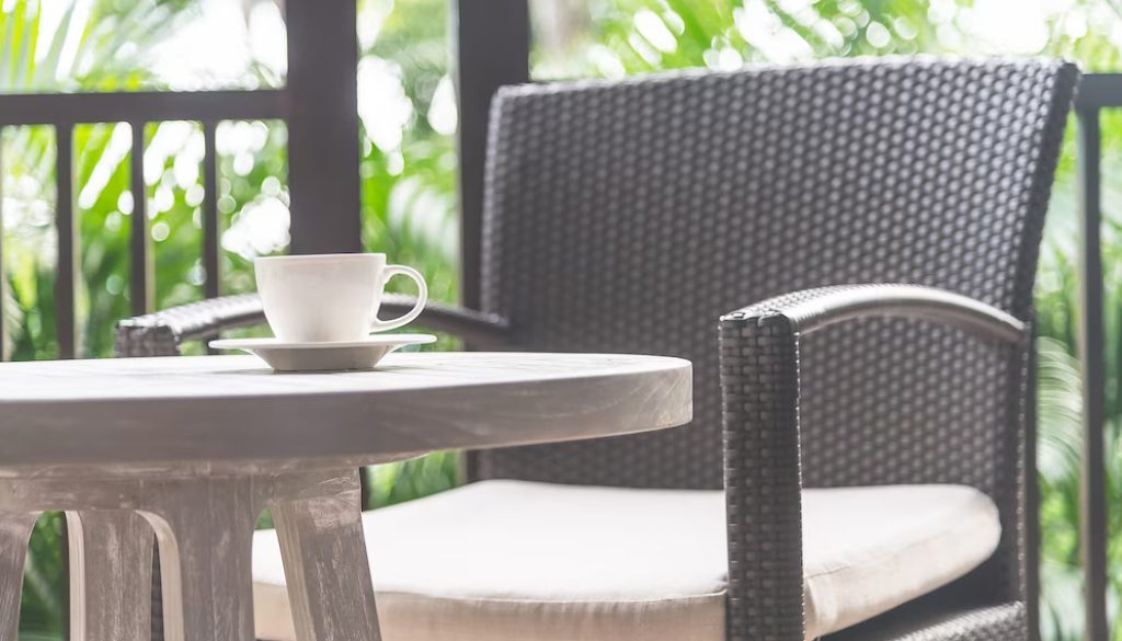 Переваги ротанга як матеріалу для мебельного наповнення кафе і ресторанів