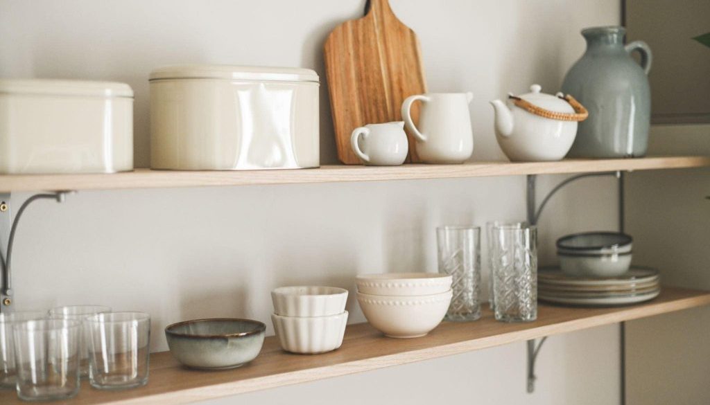 Искусство домашнего декора: посуда и украшения интерьера