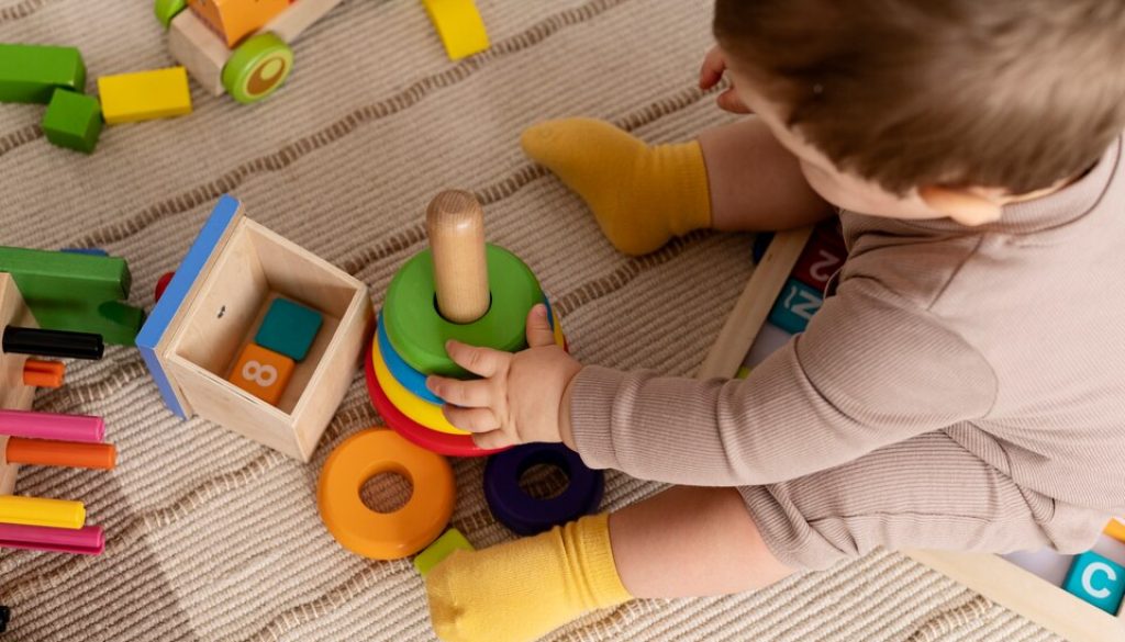 Розвиваючі іграшки для дітей: інвестиція в майбутнє вашої дитини