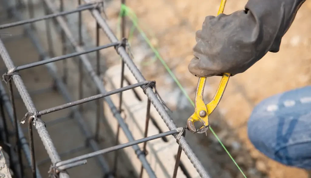 Аналіз ринку металопрокату: від чого залежить актуальна ціна на арматуру